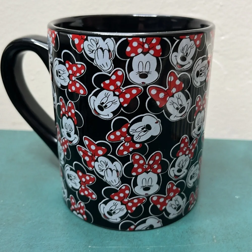 New Disney Mickey and Minnie mouse coffee mug set